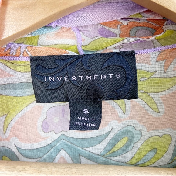 Investments Sheer Open Front Floral Kimono - Picture 3 of 6